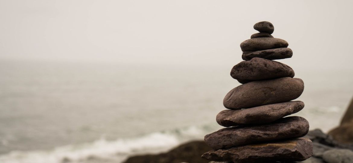 balance-2686214_1920